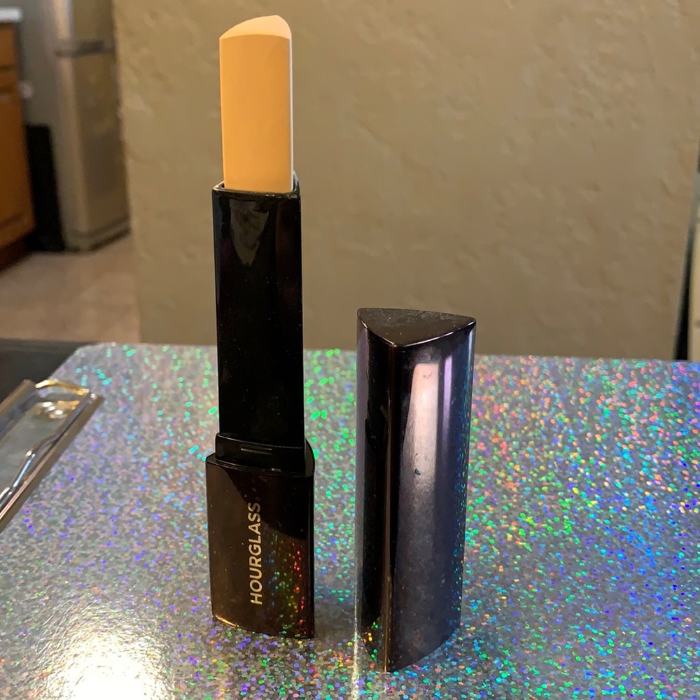 Hourglass Vanish foundation stick